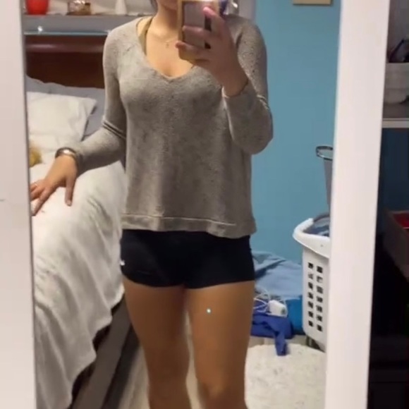 thin sweater - Picture 2 of 2